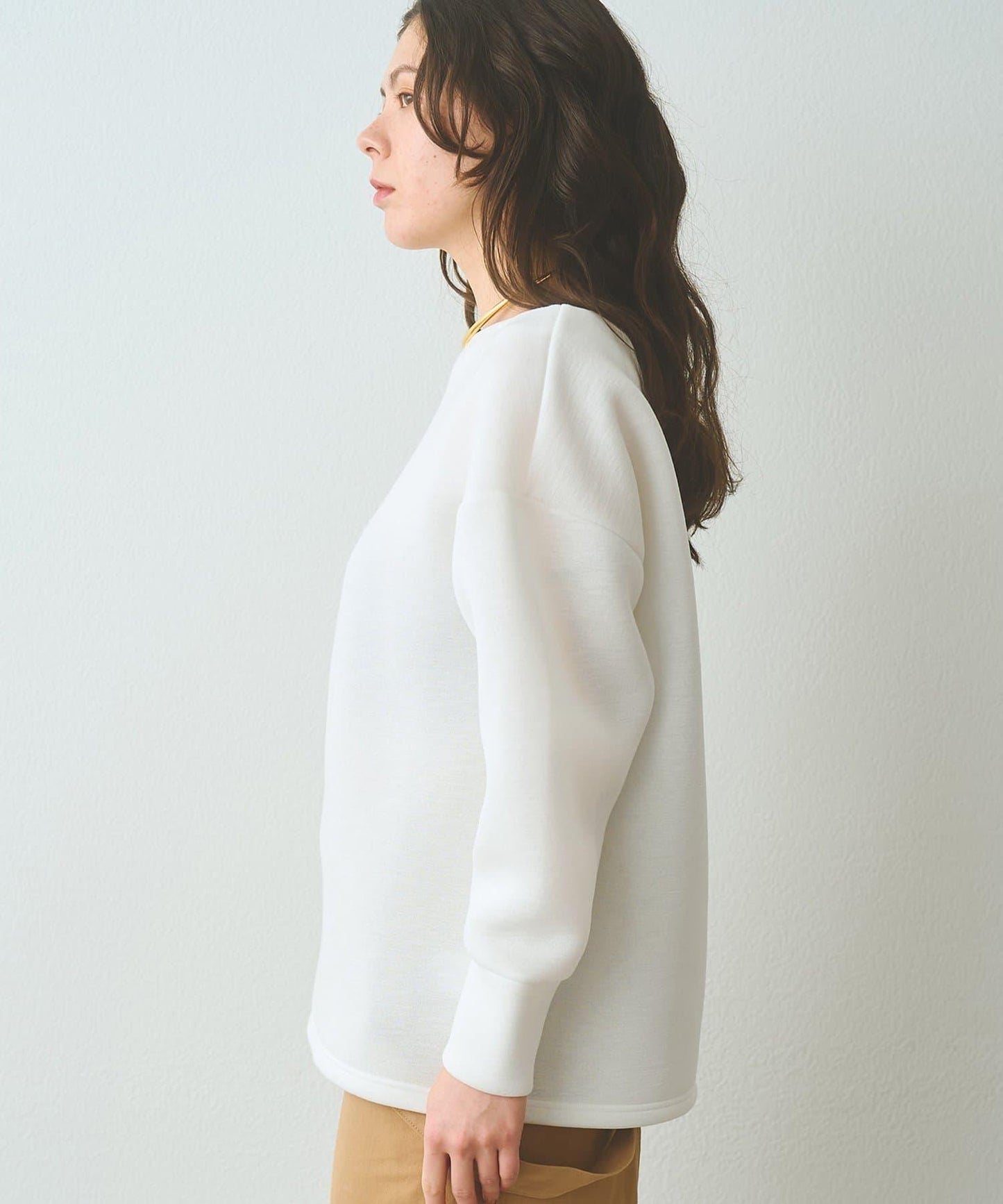 露肩 空氣層面料 套頭上衣