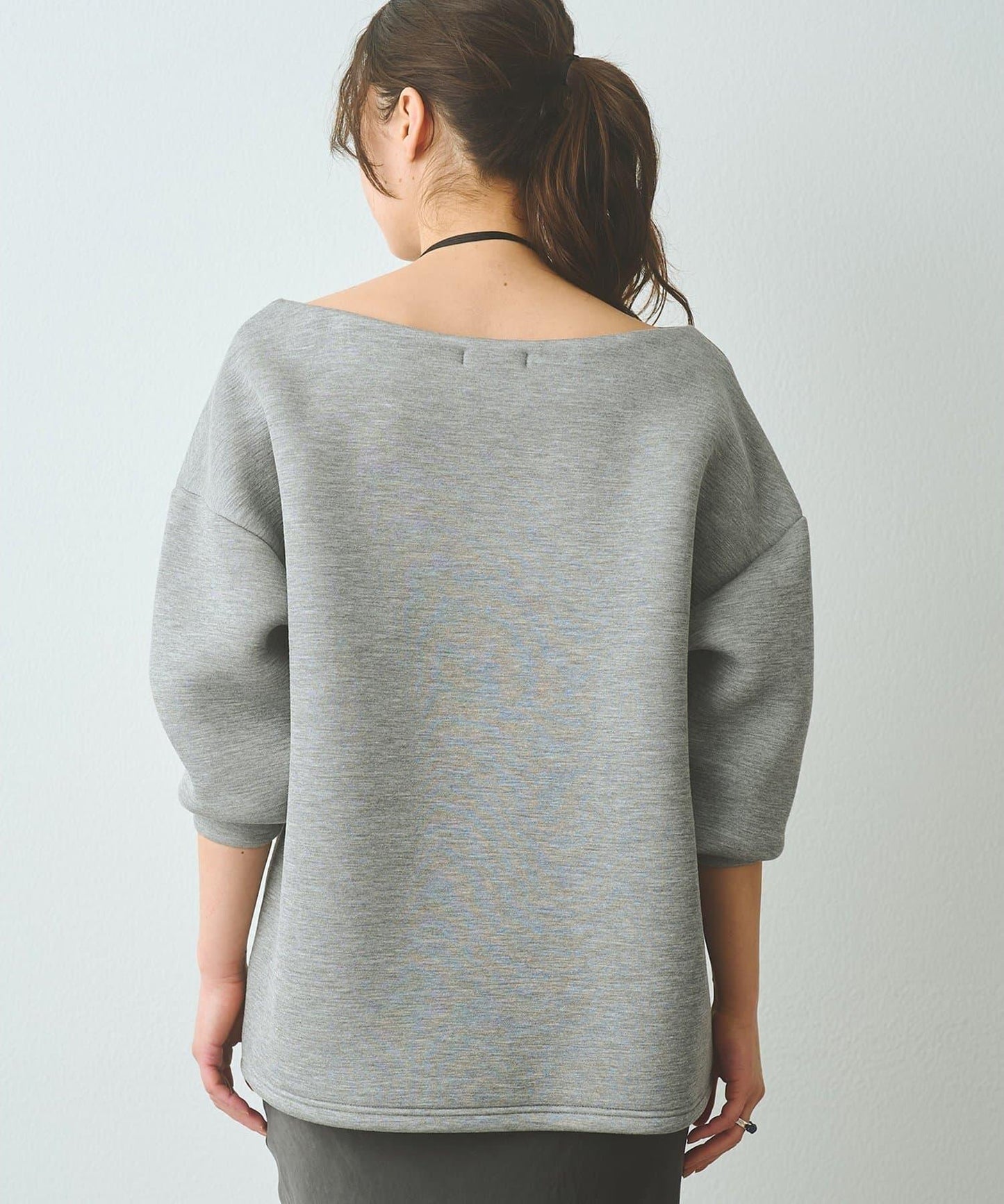 露肩 空氣層面料 套頭上衣