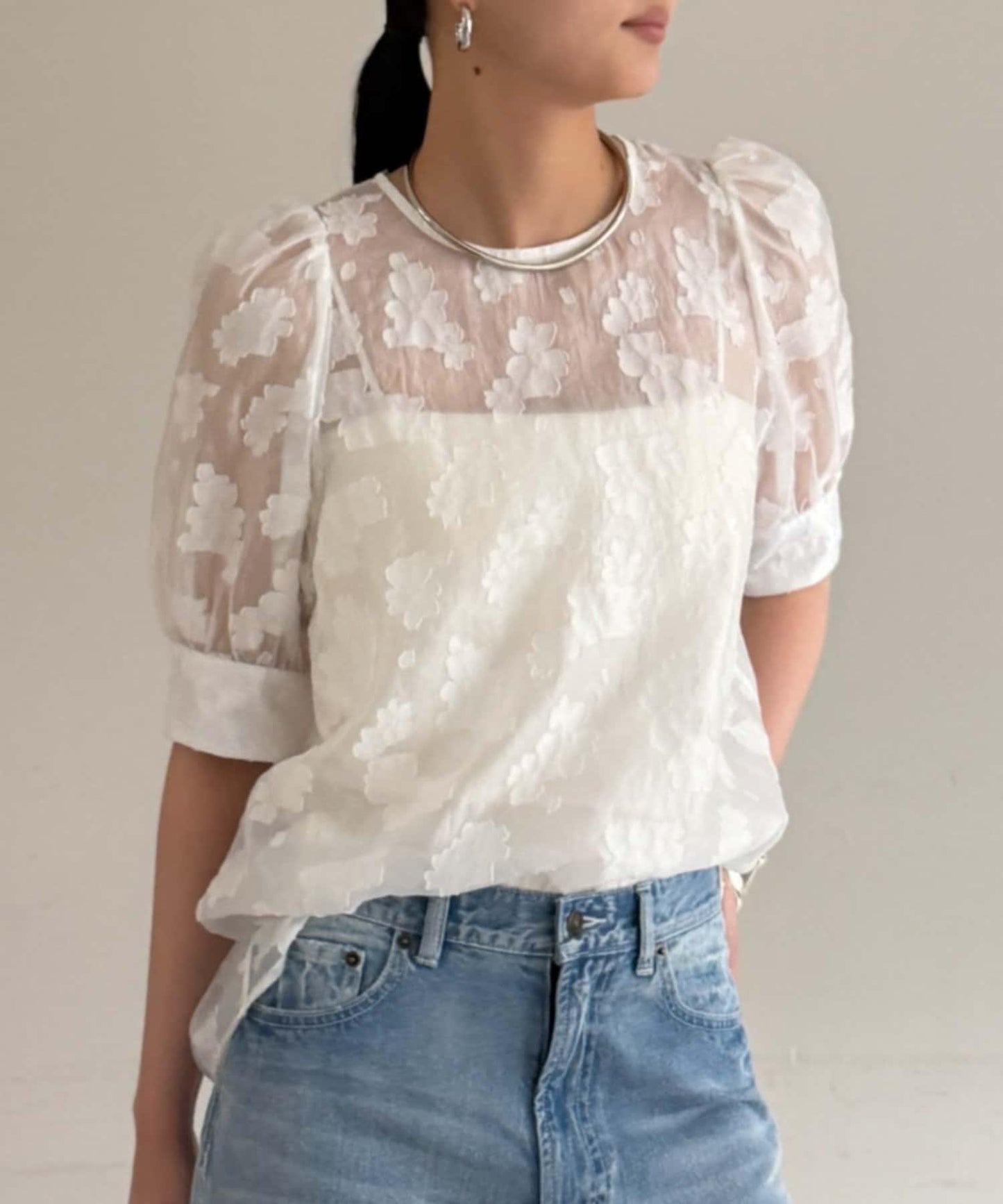 透紗提花泡泡袖襯衫