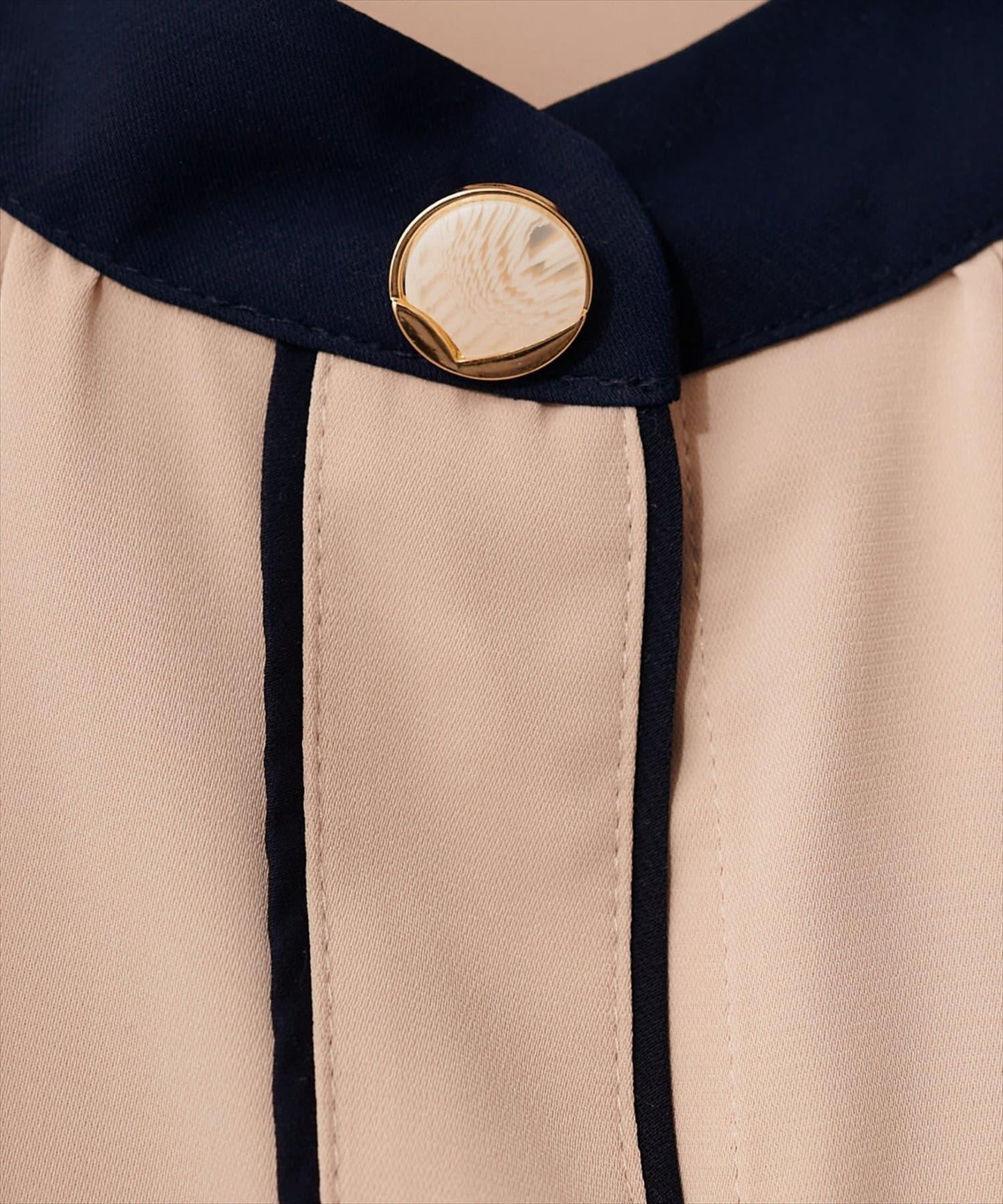 質感設計撞色紐扣襯衫