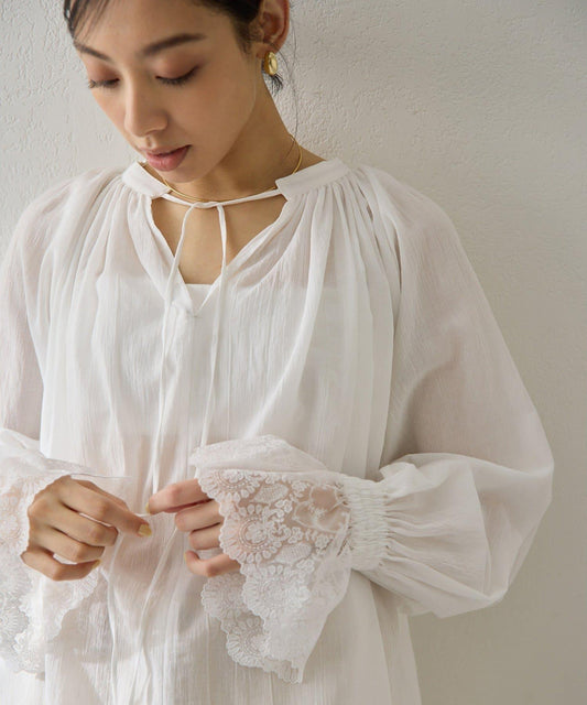 純棉蕾絲襯衫