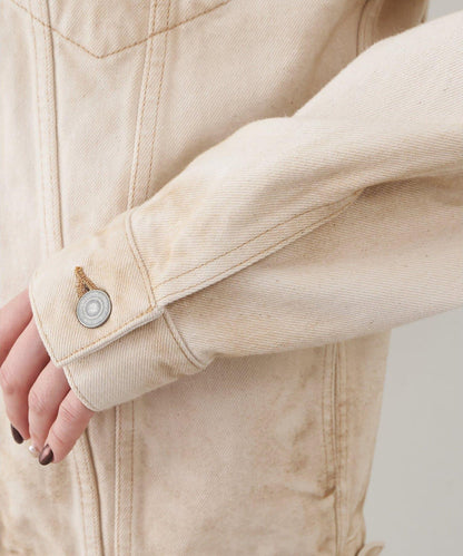 日曬褪色牛仔夾克