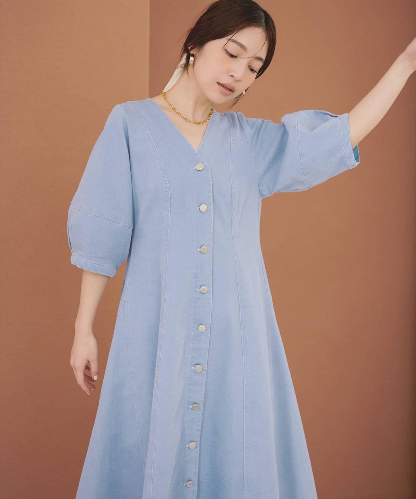 彈力牛仔腰帶設計連衣裙