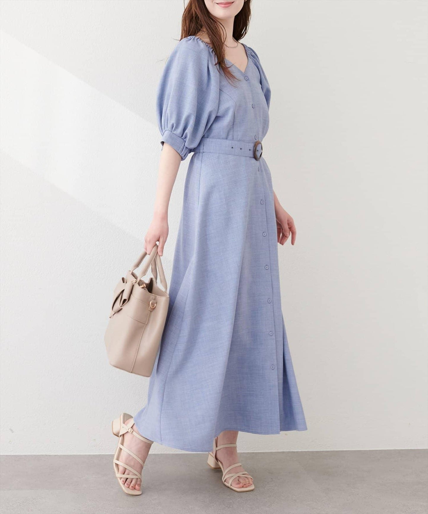 前排扣腰帶設計連衣裙