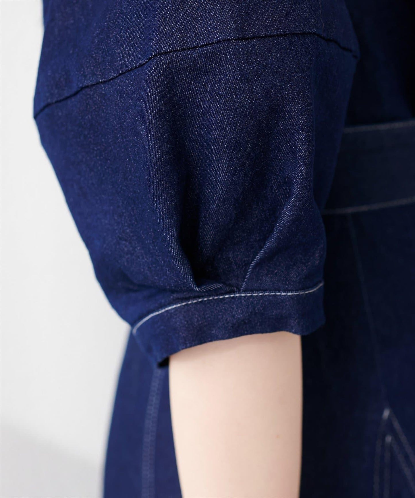 彈力牛仔腰帶設計連衣裙