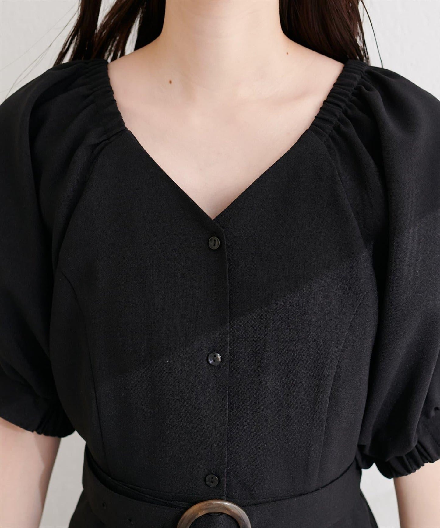 前排扣腰帶設計連衣裙