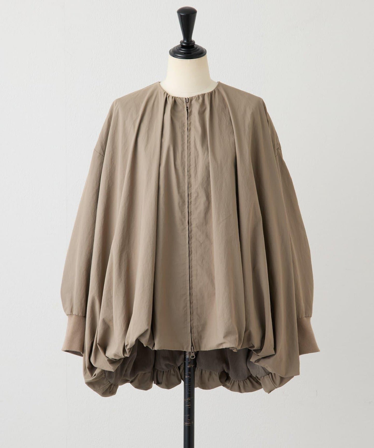 蓬鬆廓形 泡泡袖 短外套