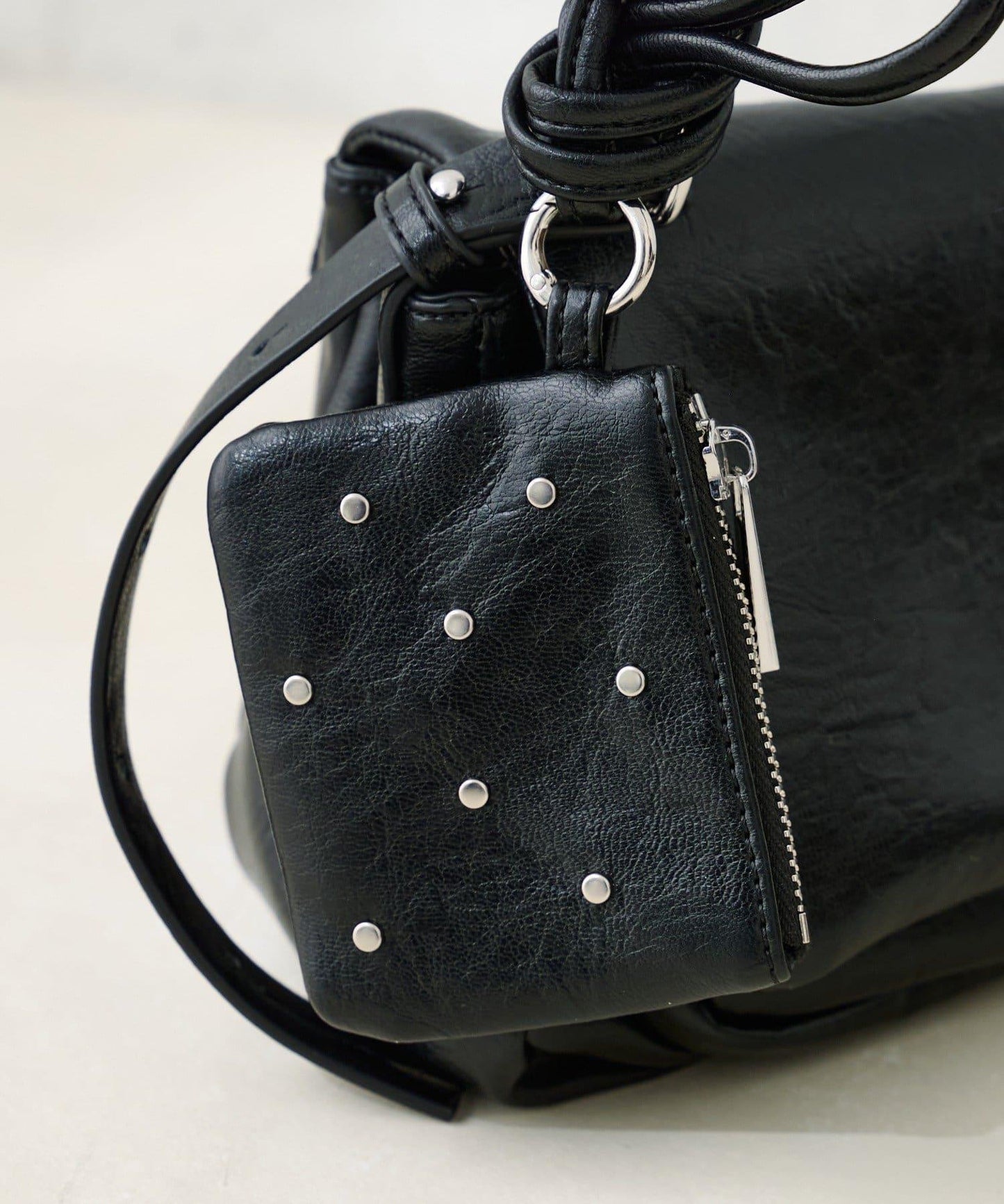 鉚釘裝飾 化妝包和單肩包