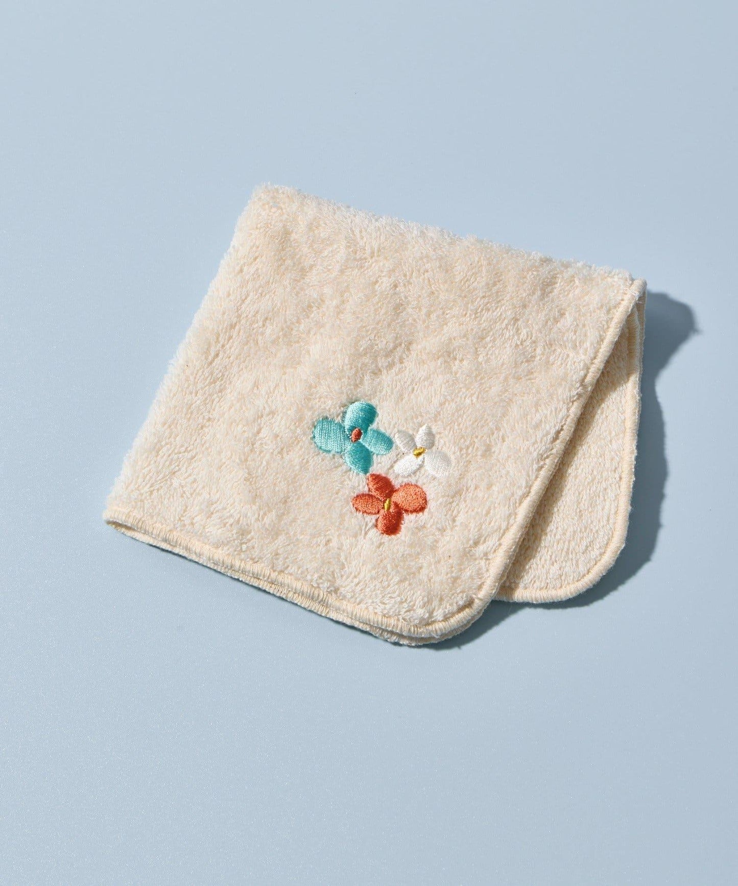 Kindly Yours 花卉刺繡毛巾手帕