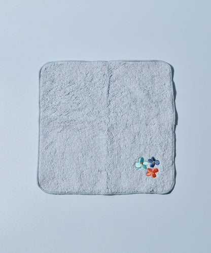 Kindly Yours 花卉刺繡毛巾手帕