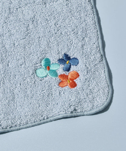 Kindly Yours 花卉刺繡毛巾手帕