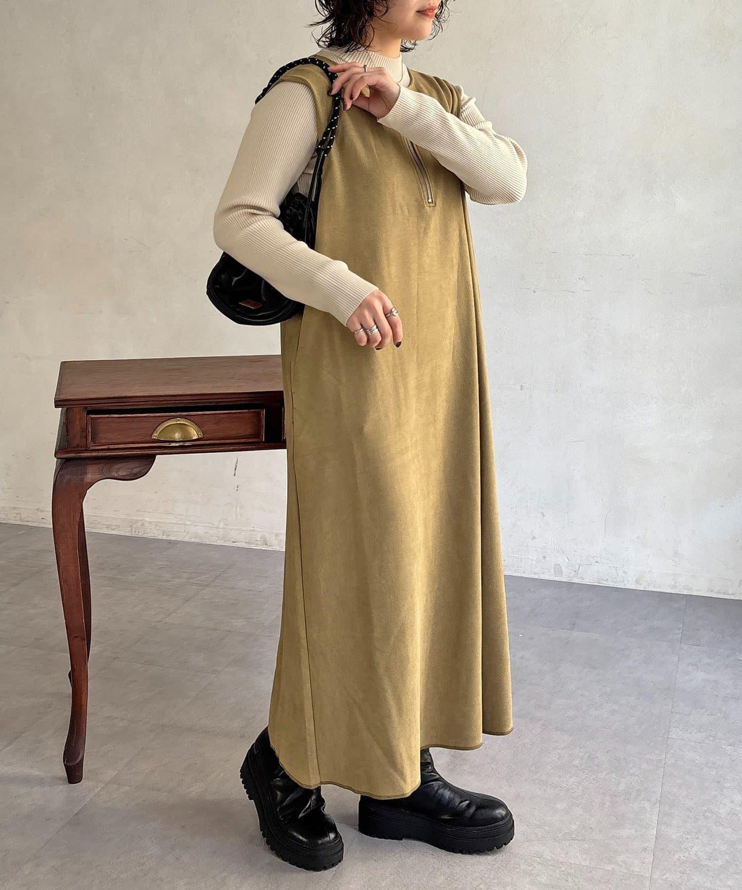 內搭套裝 仿麂皮 吊帶連衣裙