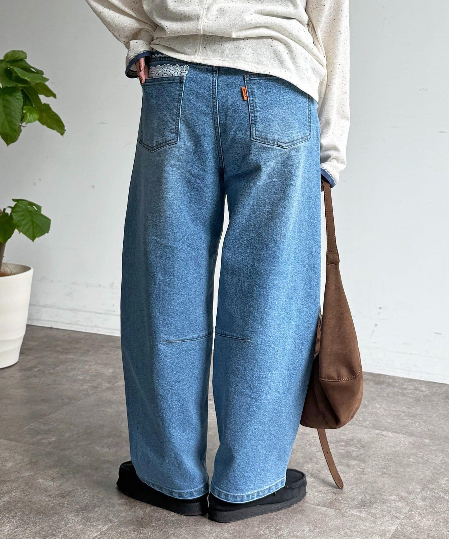 蕾絲拼接 彎刀 丹寧 牛仔褲