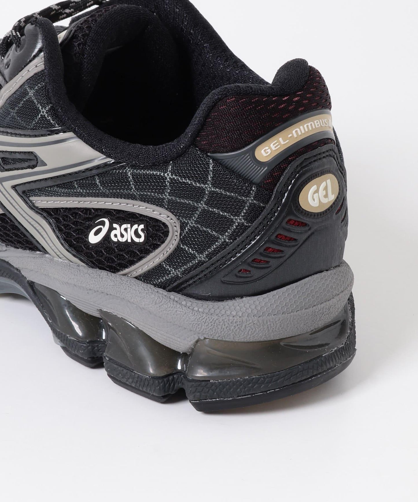 ASICS GEL-NIMBUS 10.1 運動鞋