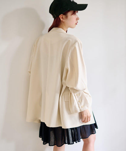 喇叭袖設計夾克