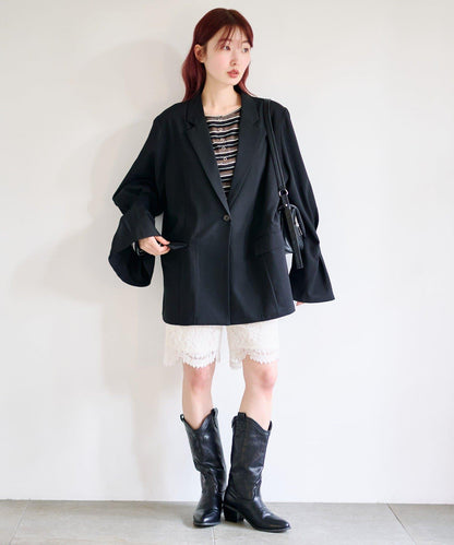 喇叭袖設計夾克