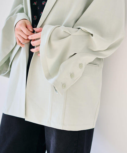 喇叭袖設計夾克