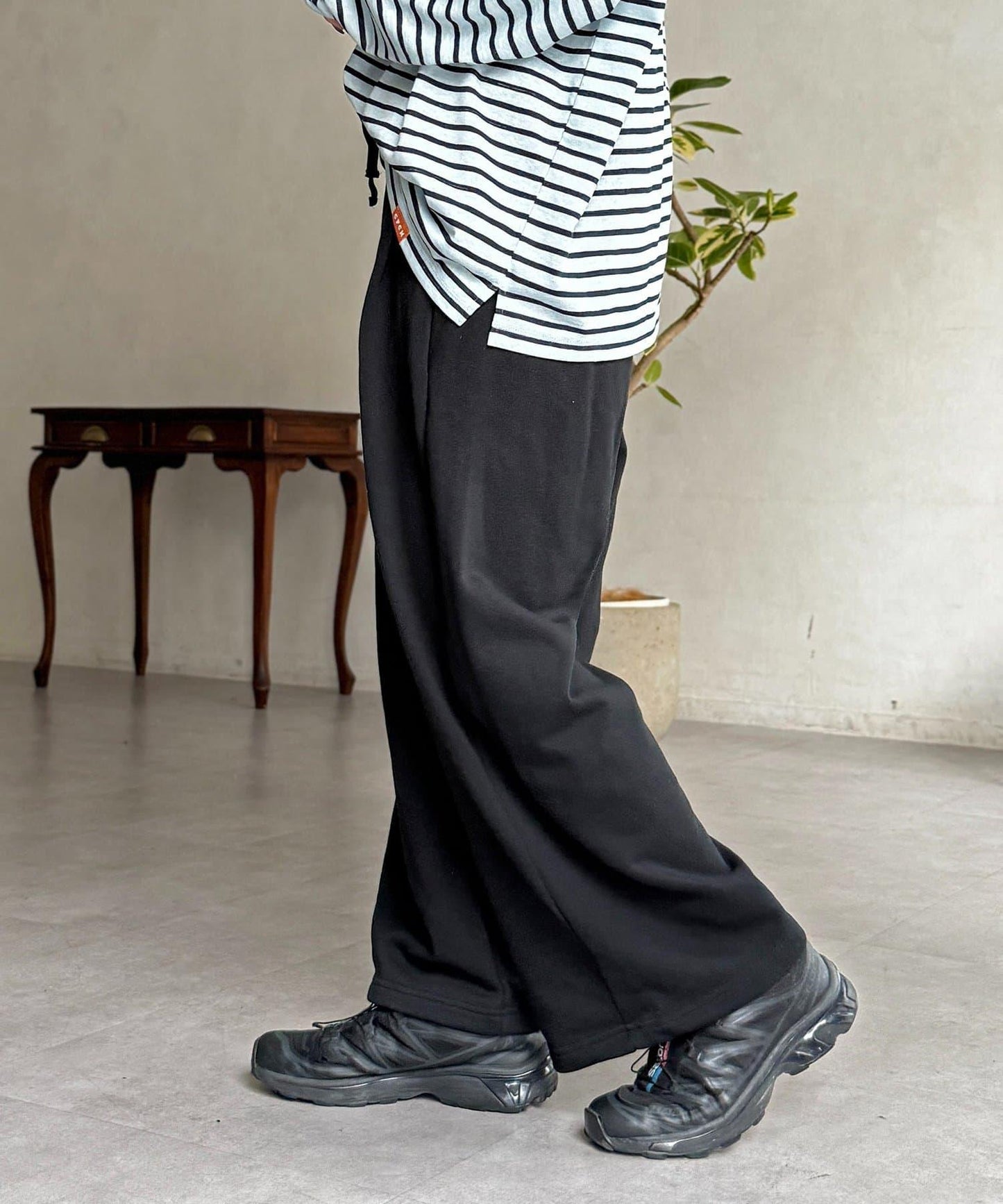 雙褶 彎刀廓形 褲子