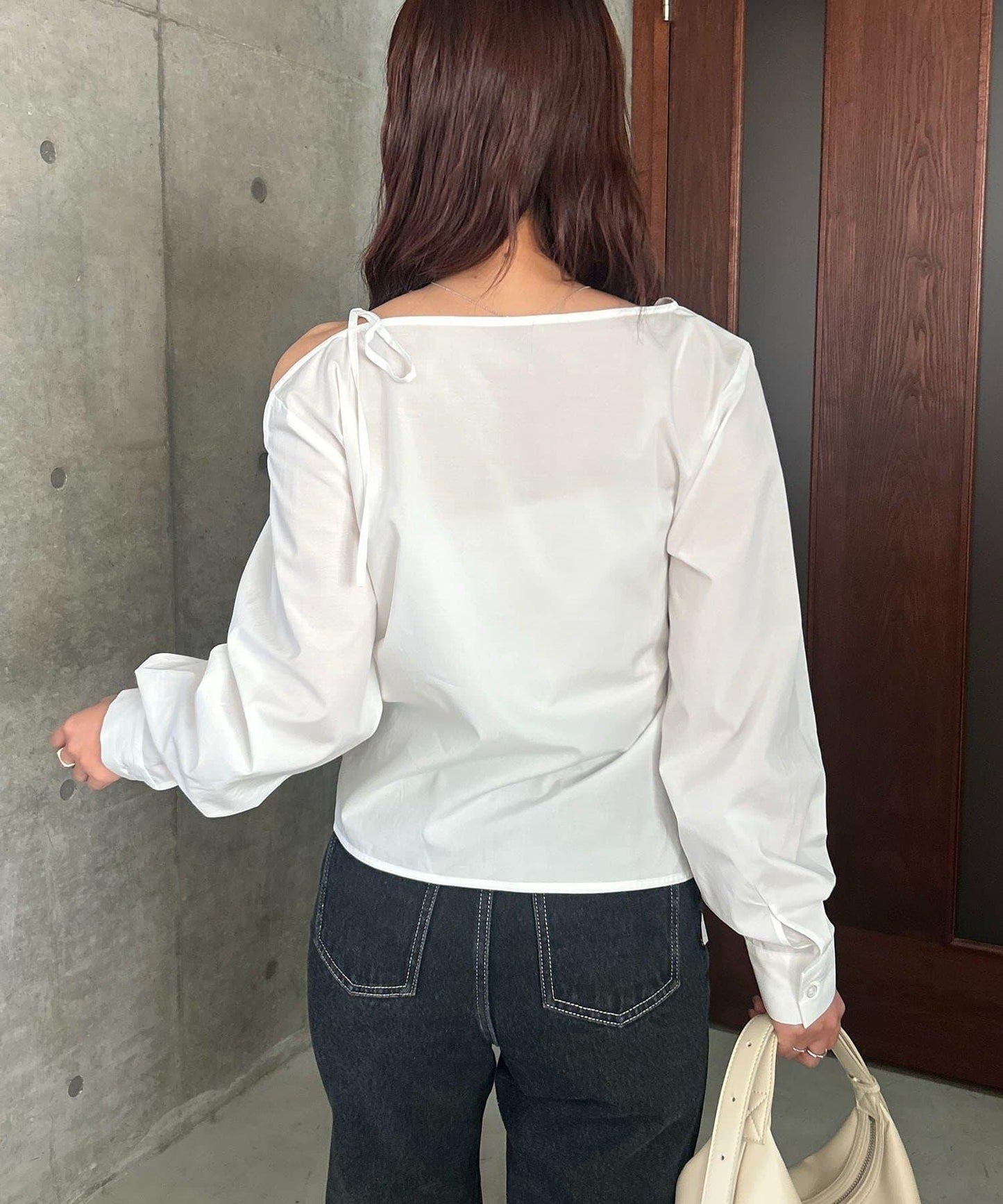 不對稱蝴蝶結設計襯衫