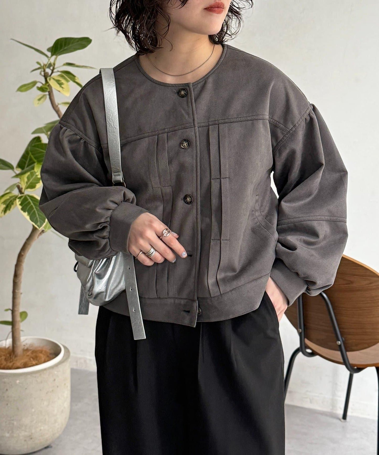 仿麂皮 袖部蓬鬆 外套