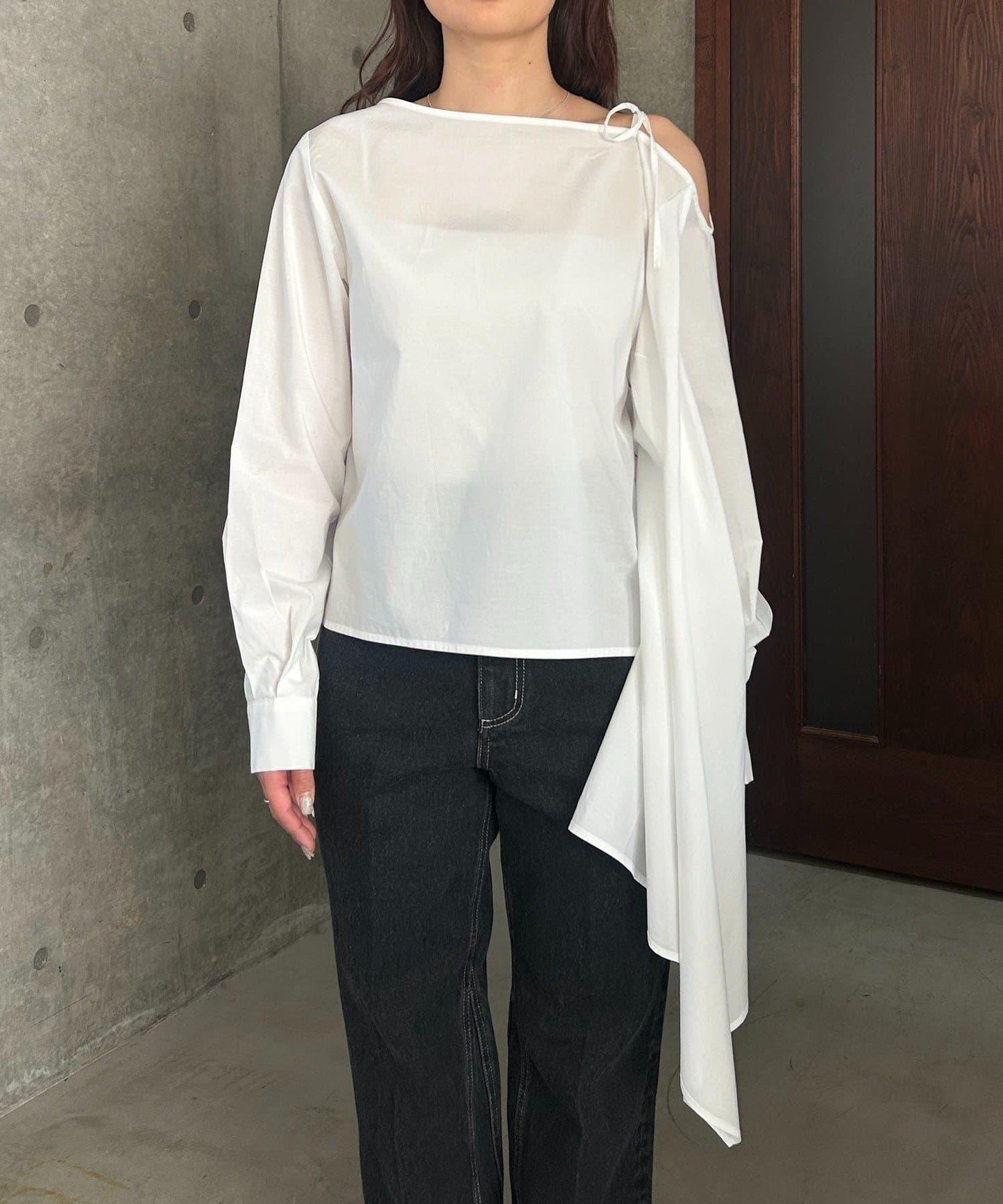 不對稱蝴蝶結設計襯衫
