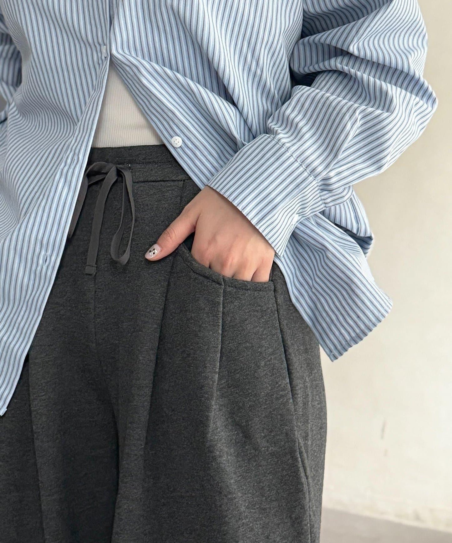 雙褶 彎刀廓形 褲子