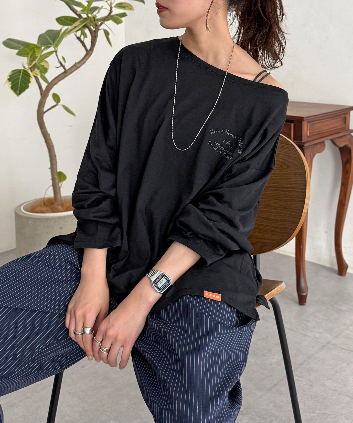 粗節透紗單肩長袖T恤