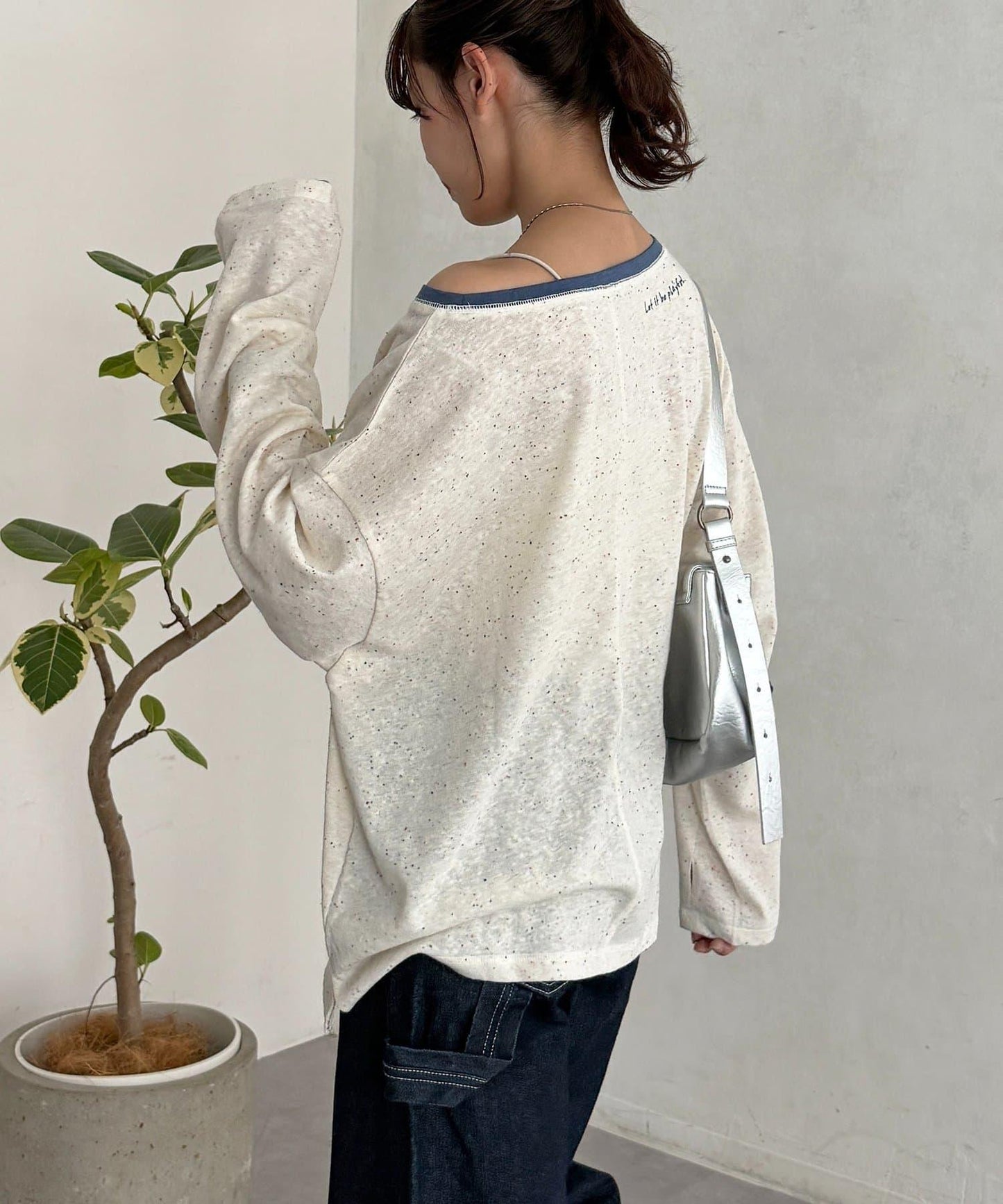 粗節透紗單肩長袖T恤