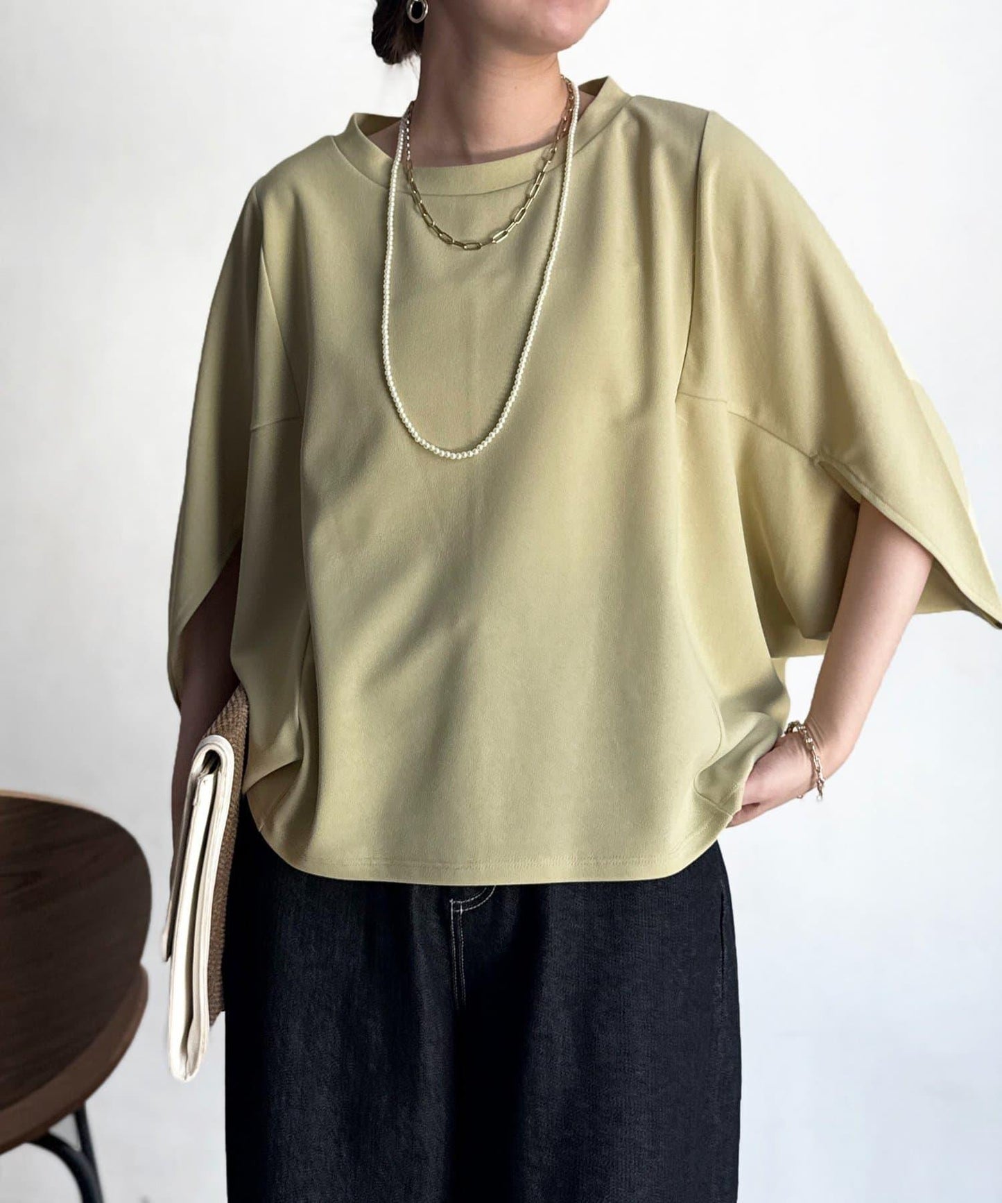 梨地面料闊袖套頭上衣