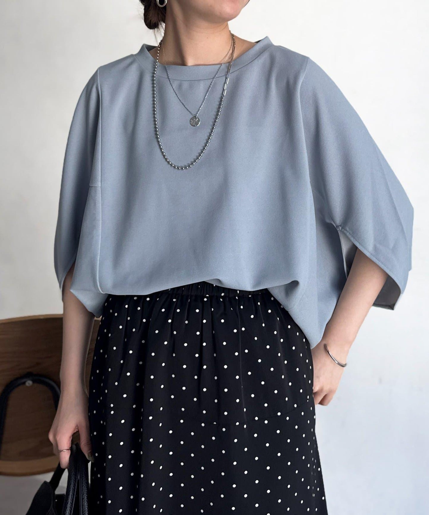 梨地面料闊袖套頭上衣