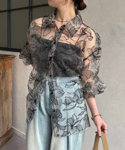 網紗花卉刺繡襯衫