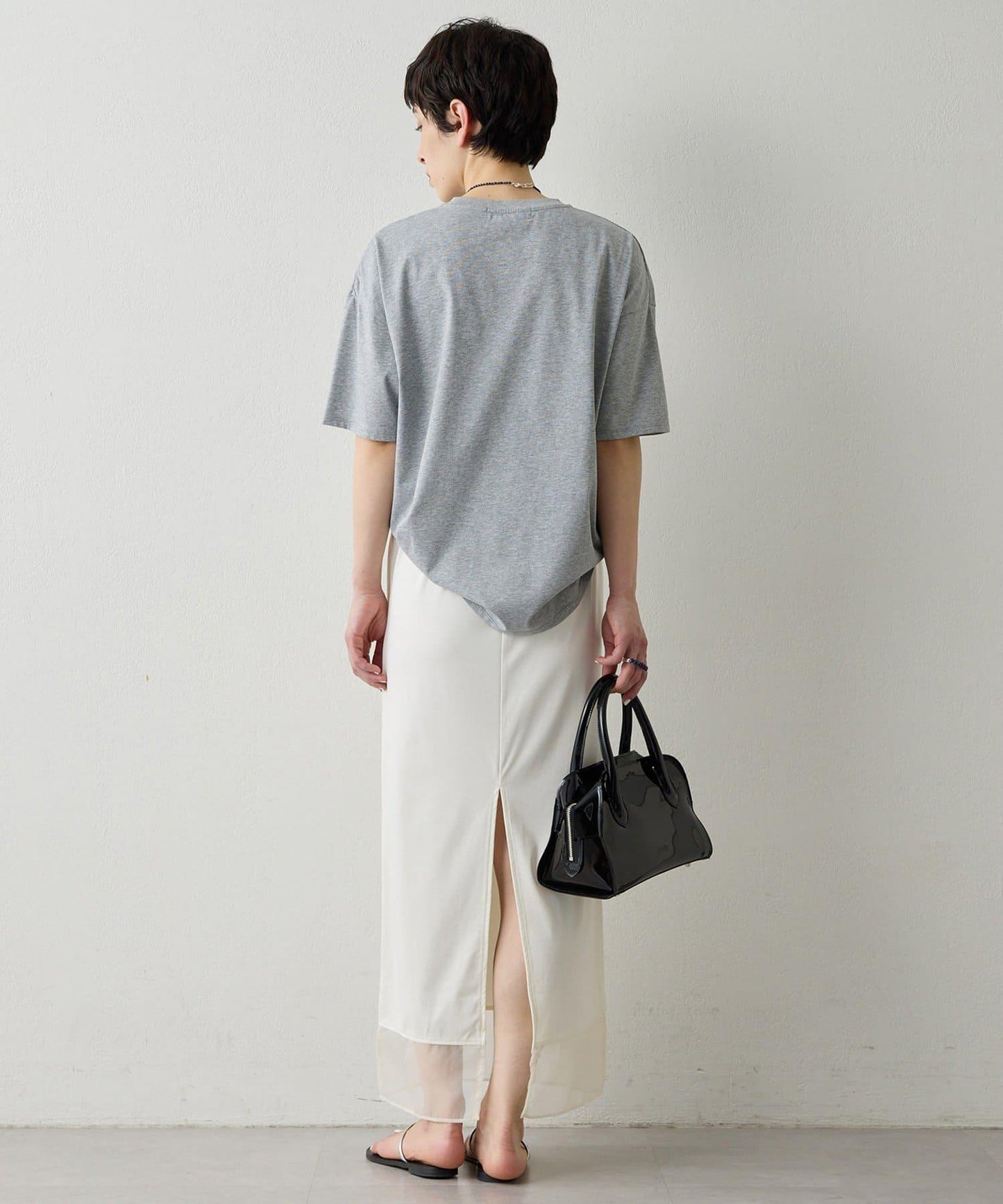 THE PAUSE 薄紗下襬包臀半身裙