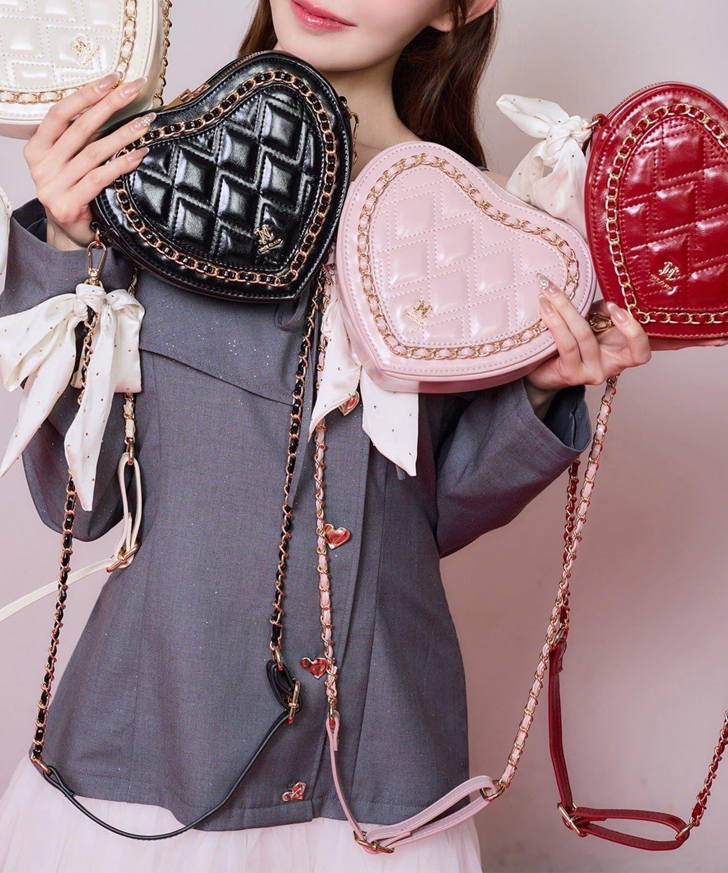 鏈條裝飾心形包 【one after anoter】