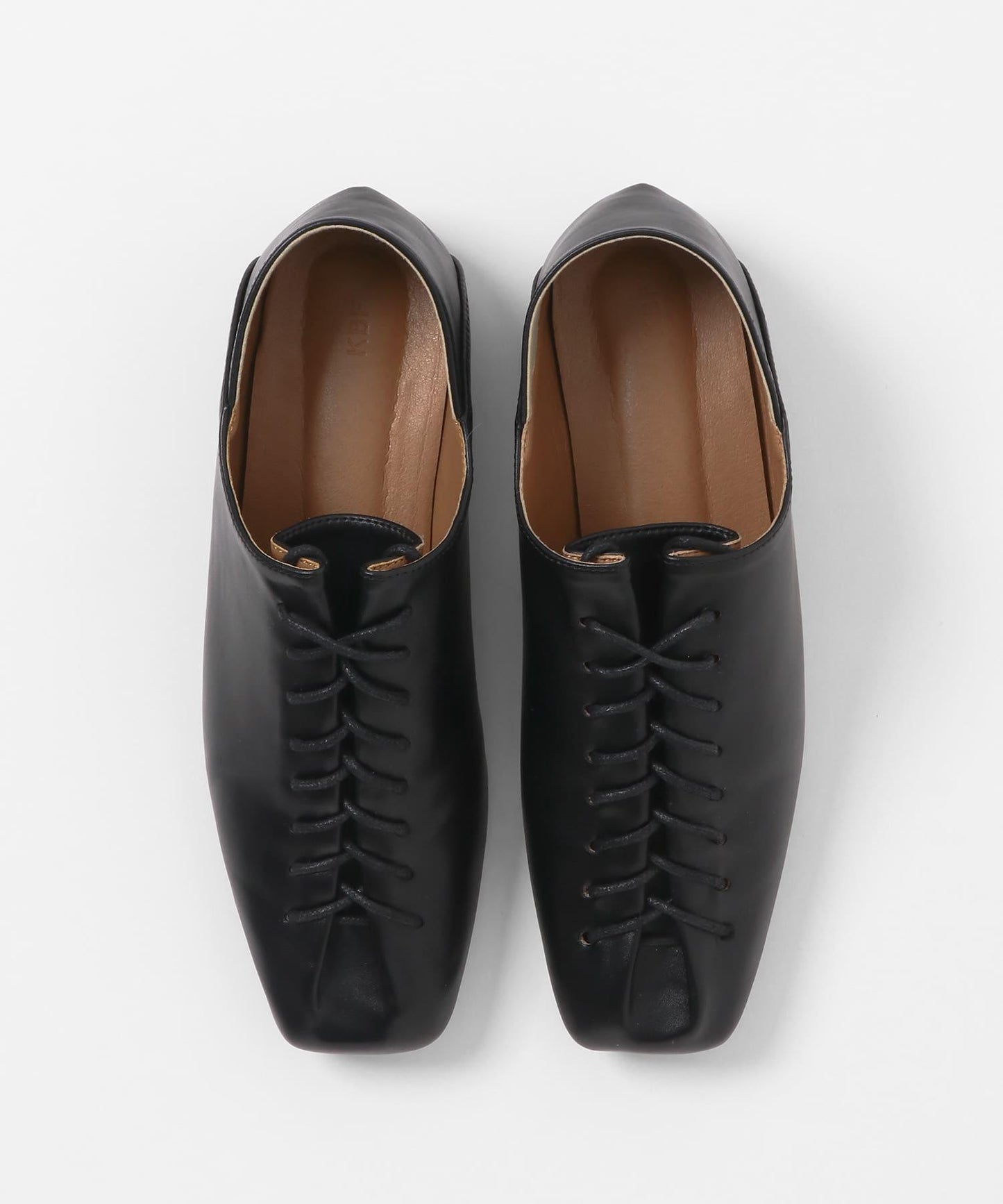 繫帶設計休閒鞋