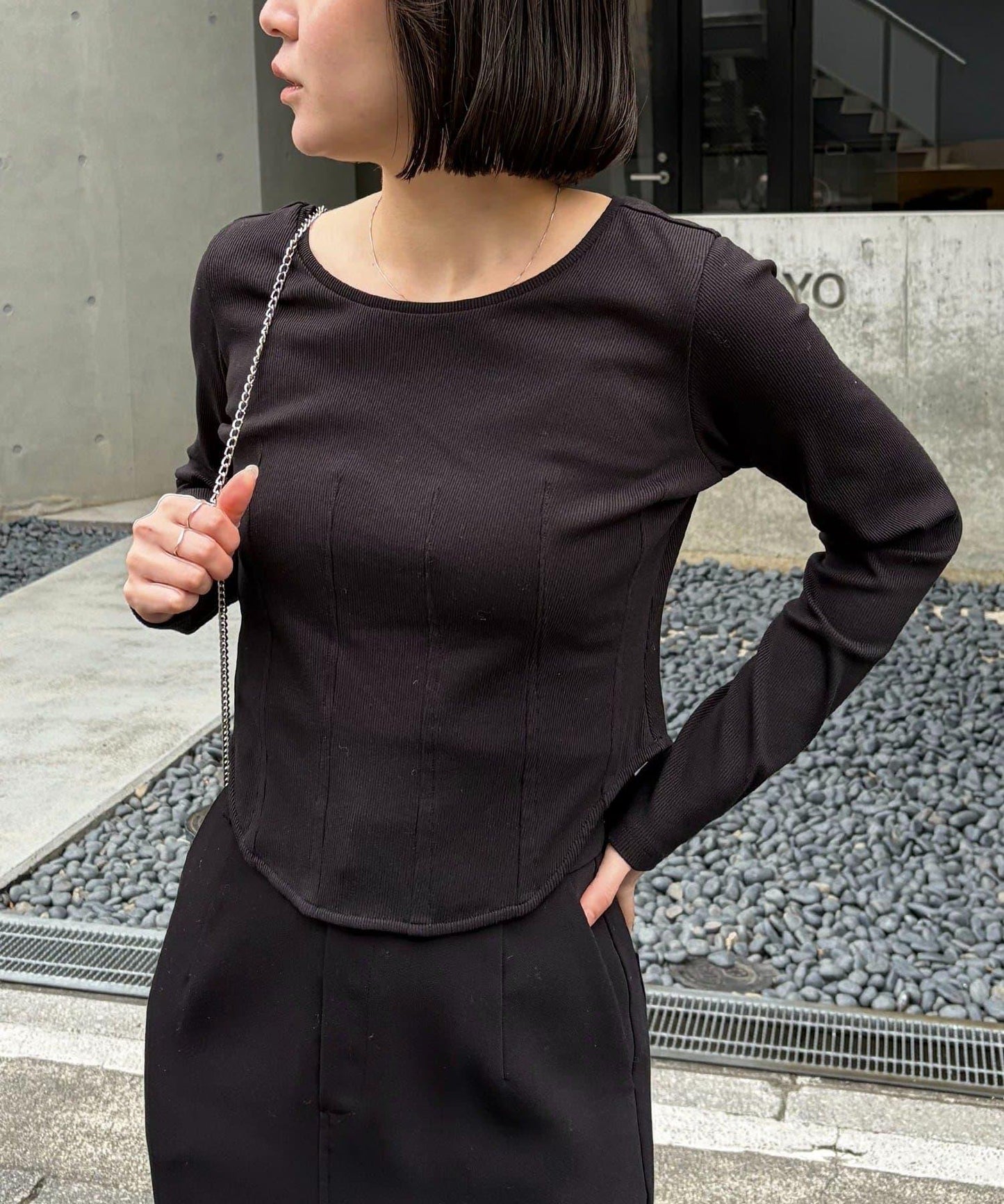 緊身胸衣設計長袖T恤