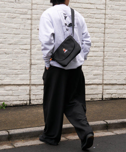 DOG 刺繡Logo翻蓋單肩包