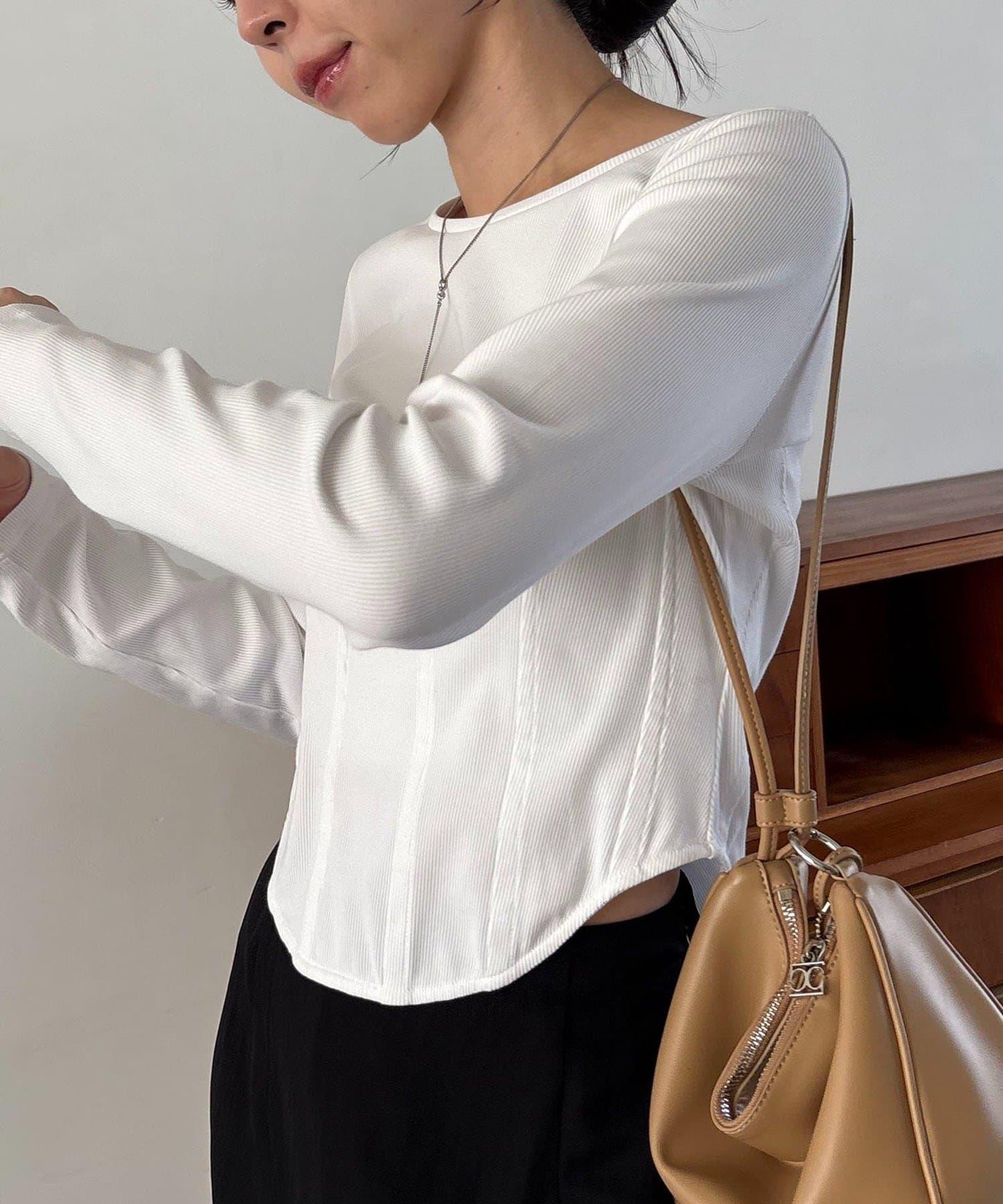 緊身胸衣設計長袖T恤