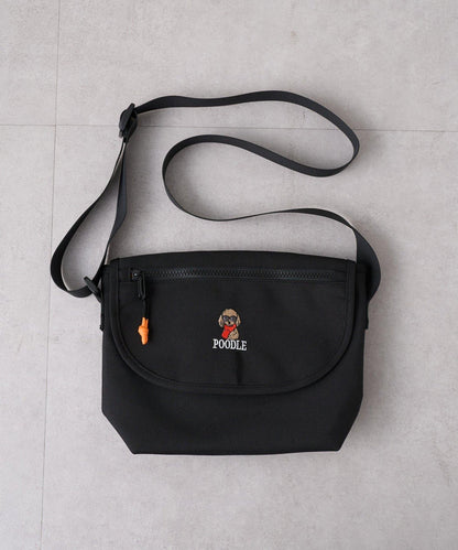 DOG 刺繡Logo翻蓋單肩包