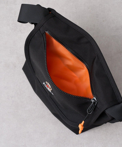 DOG 刺繡Logo翻蓋單肩包