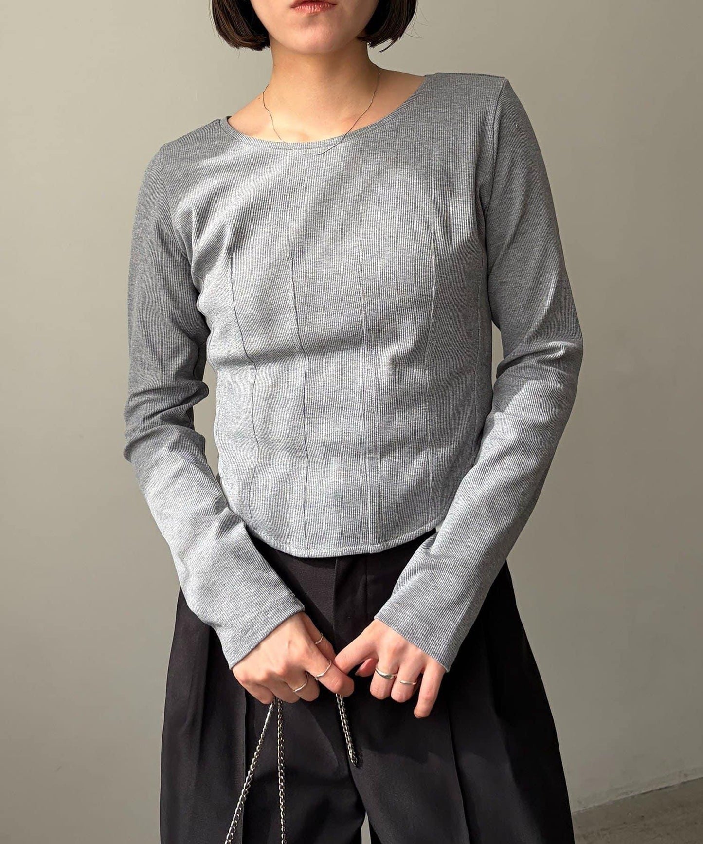 緊身胸衣設計長袖T恤