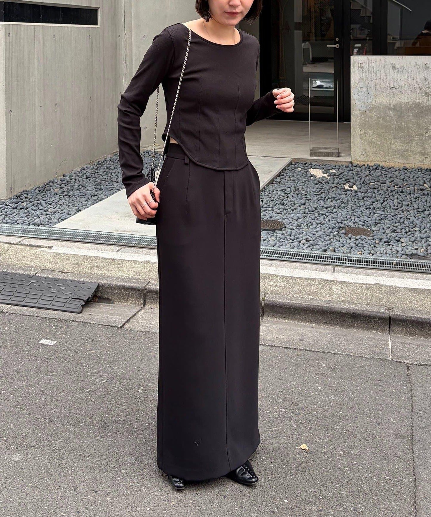 緊身胸衣設計長袖T恤