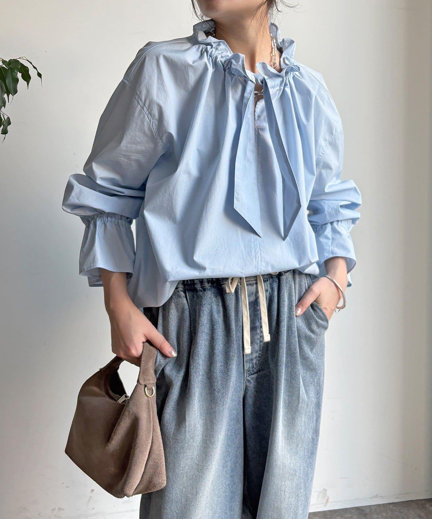 荷葉邊領 設計 襯衫