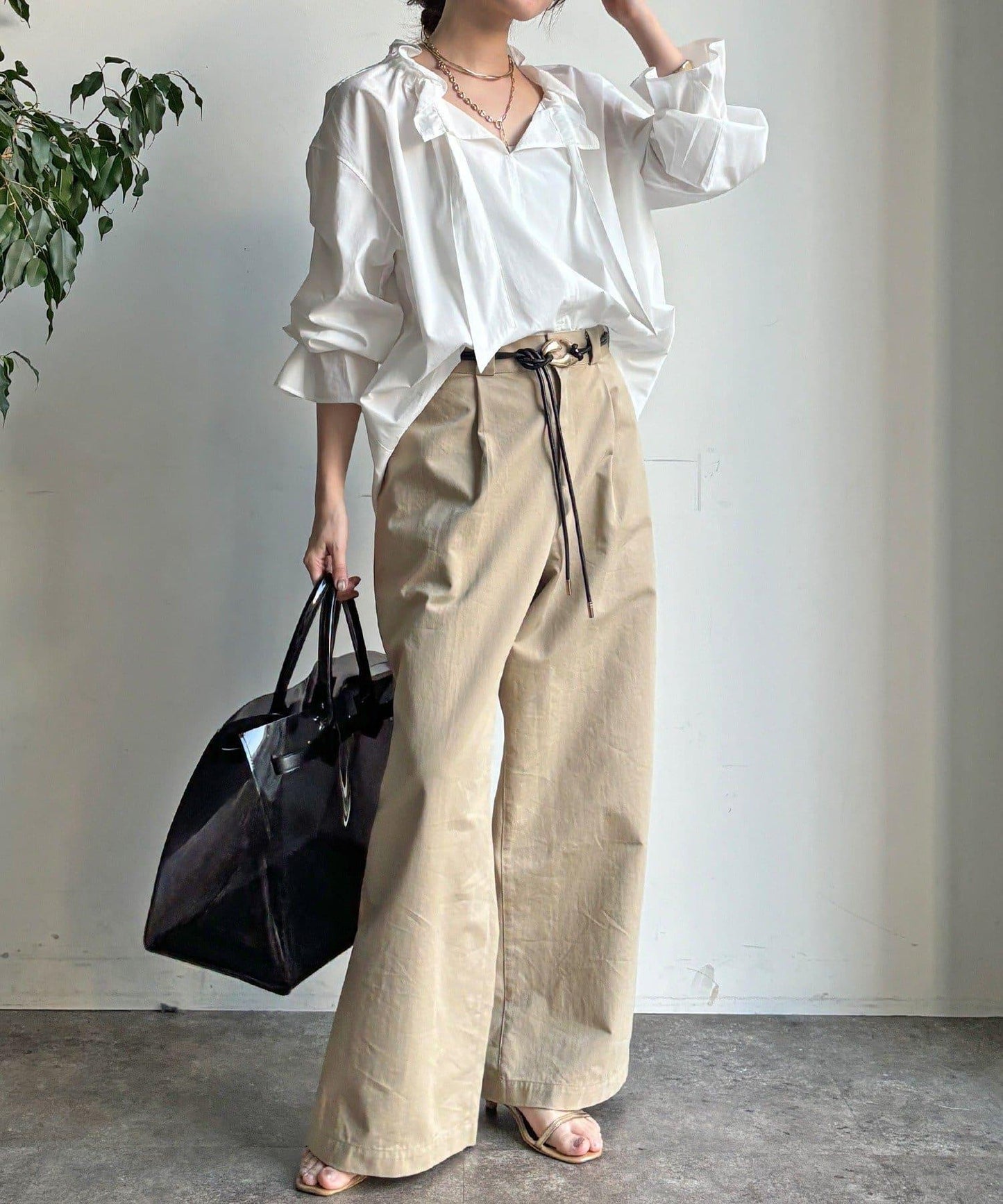 荷葉邊領 設計 襯衫