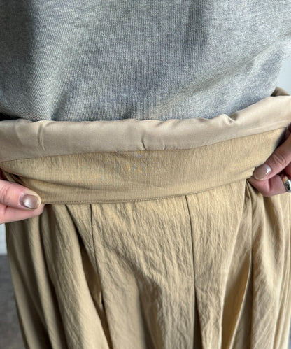 褶襉傘擺半身裙