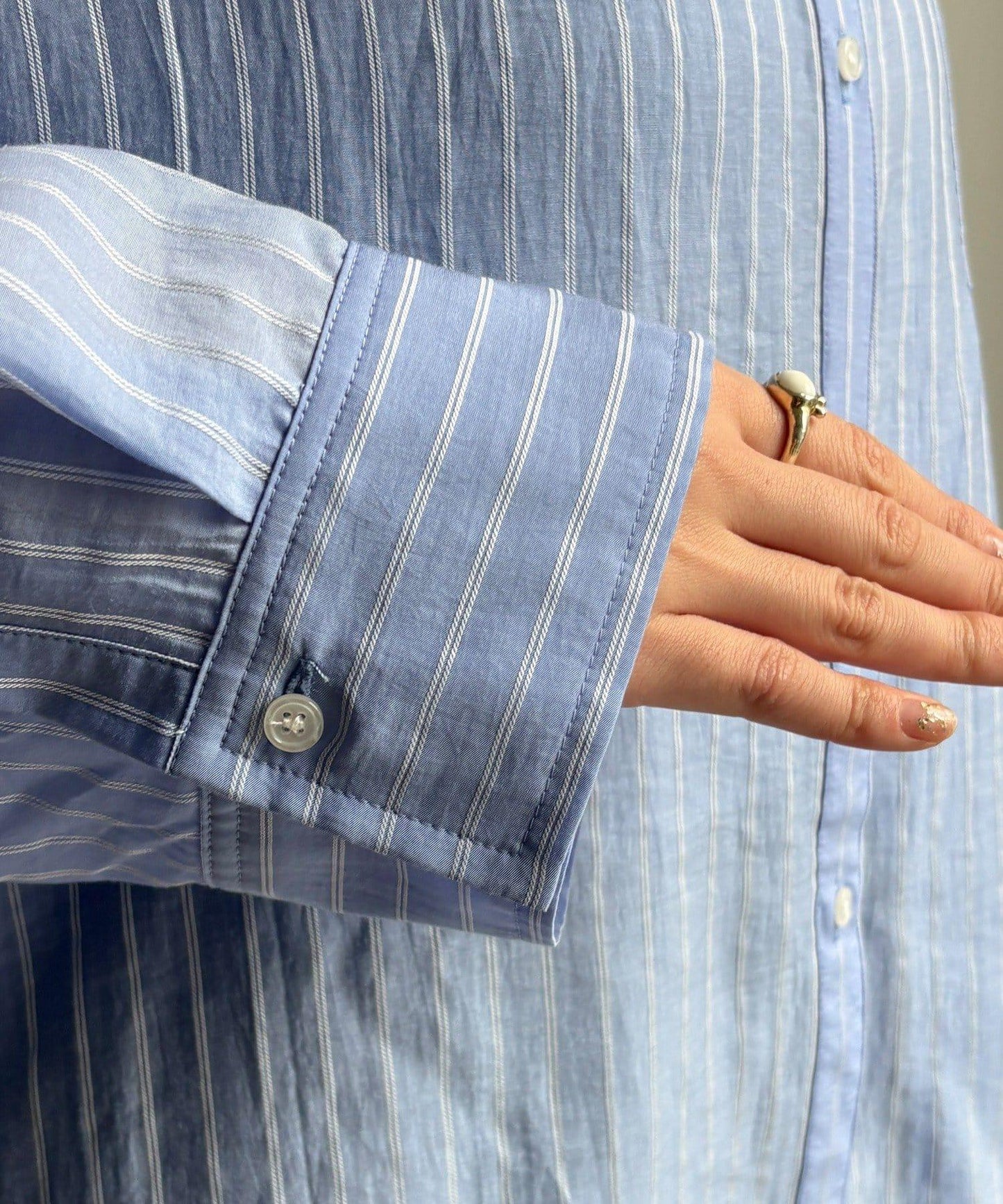 多穿法條紋設計襯衫