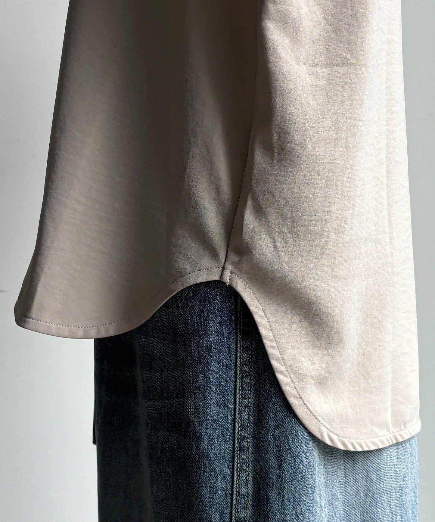 網絡限定 logo長袖TEE T恤