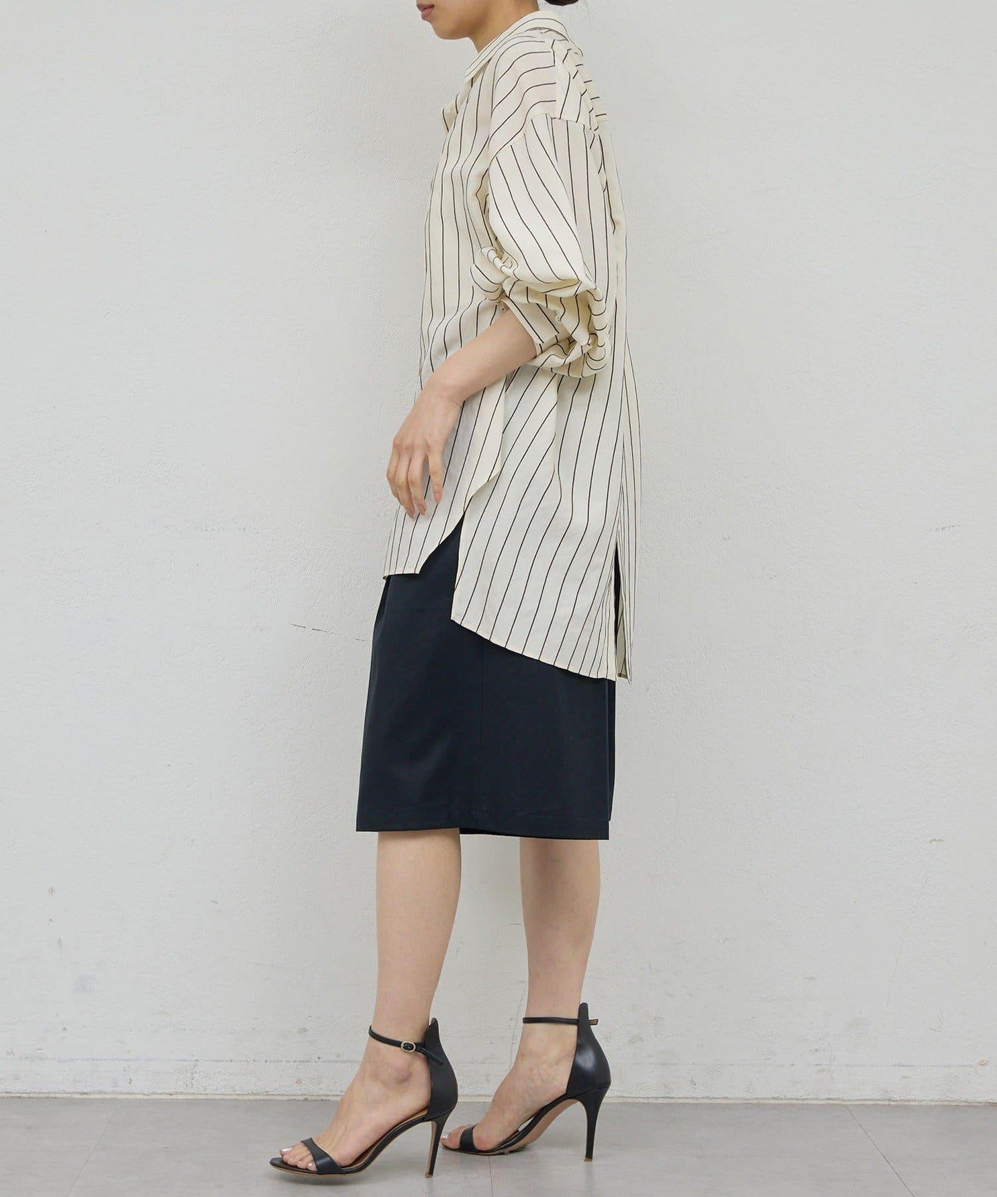 HERITANOVUM 條紋後背開口襯衫