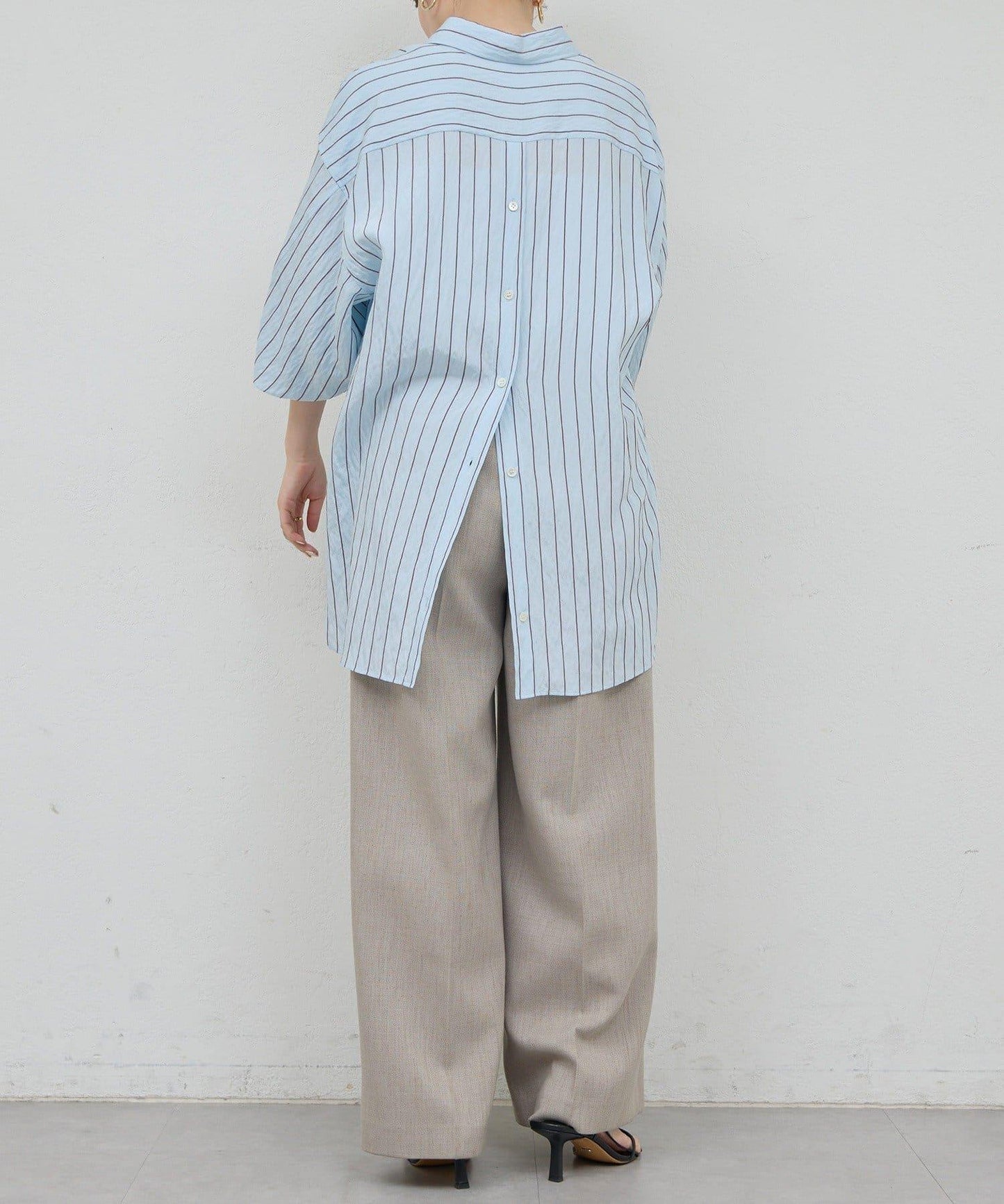 HERITANOVUM 條紋後背開口襯衫