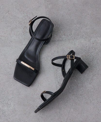 腳踝綁帶設計涼鞋