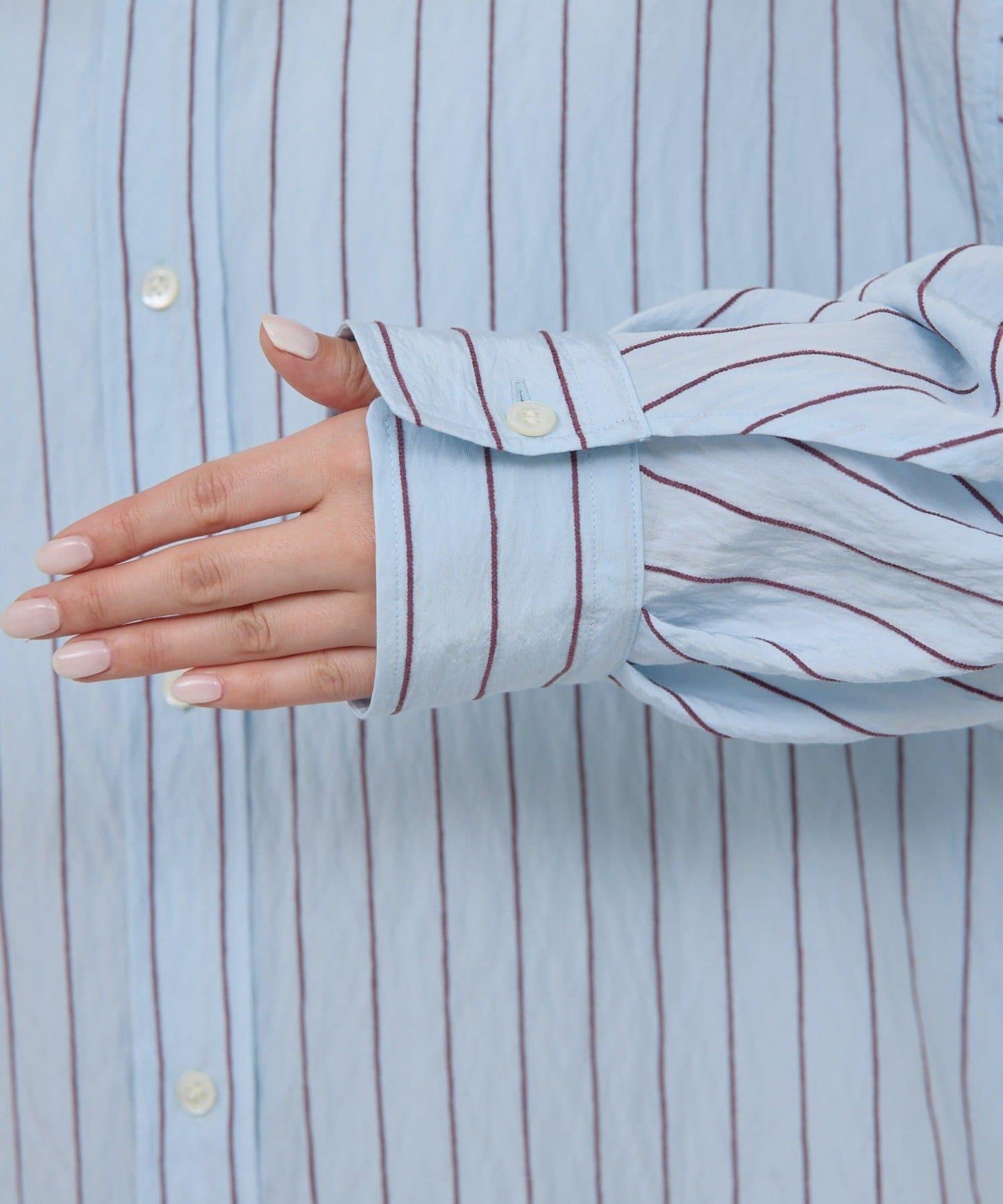 HERITANOVUM 條紋後背開口襯衫